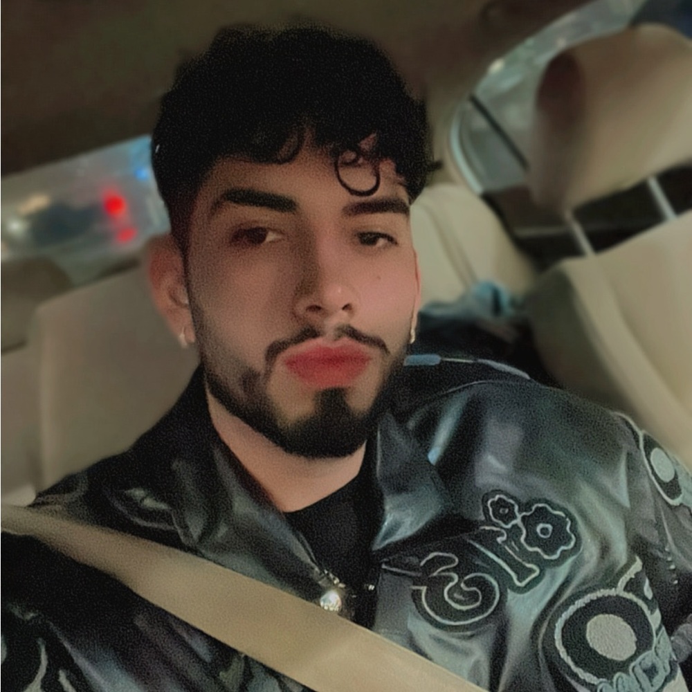 Meet your Posher, Max